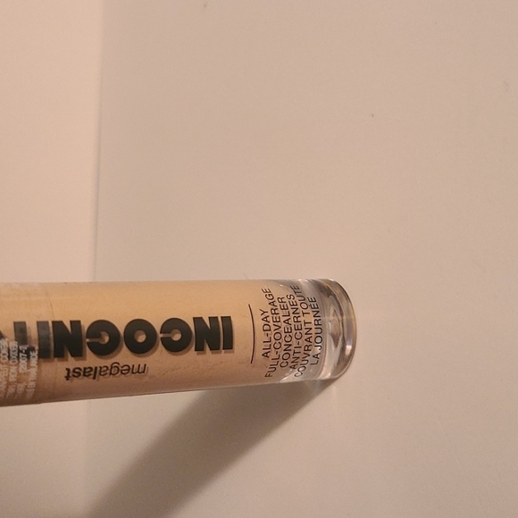 Wet n Wild Megalast Incognito Lot - Picture 3 of 7